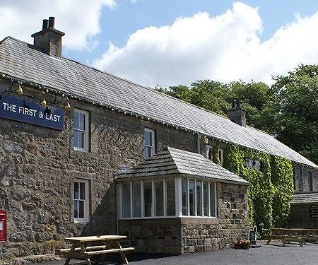 The Gun Inn Ridsdale Екстериор снимка